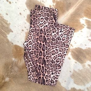 Onzie Leopard Leggings M/L